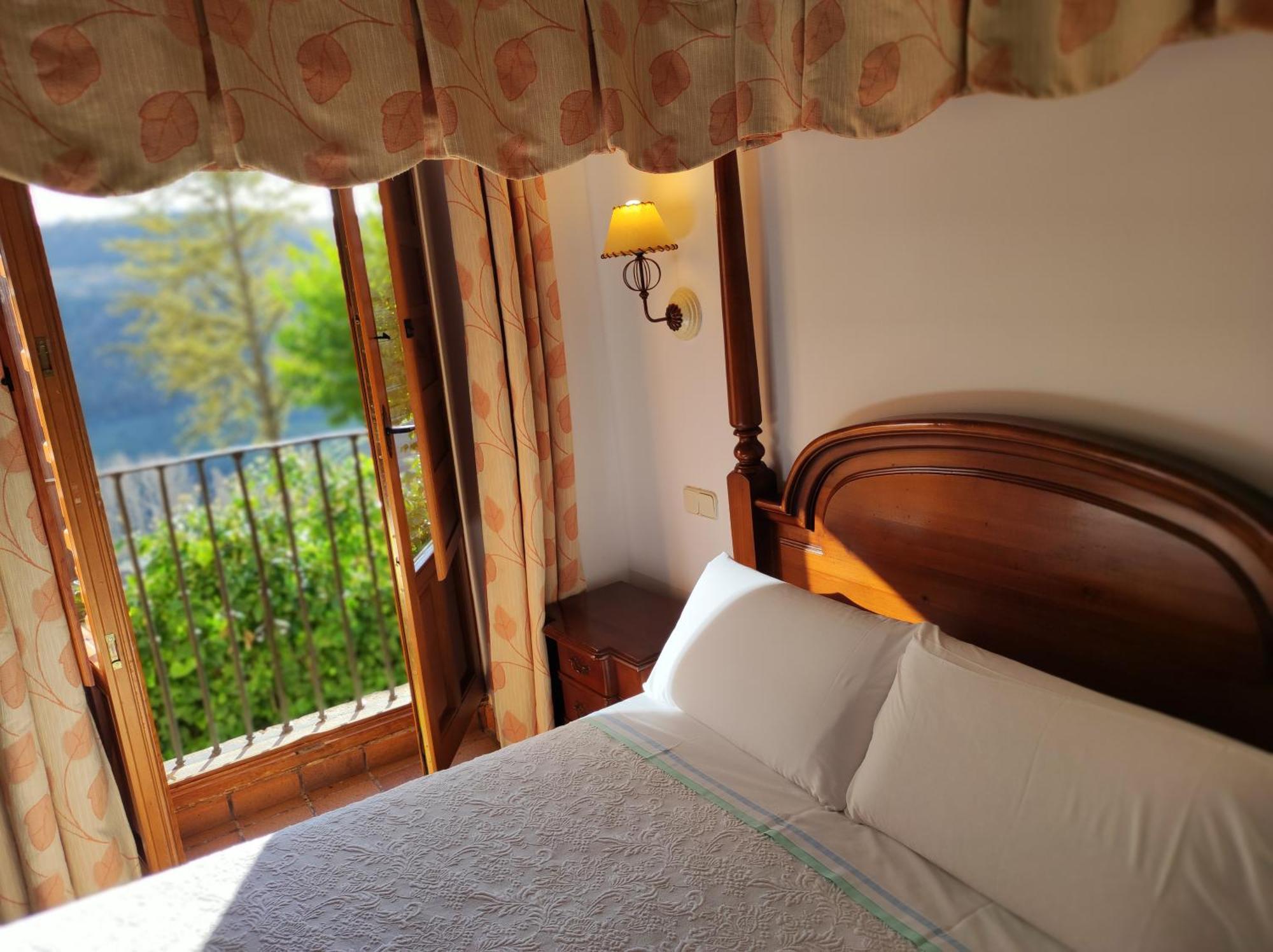 Hostal Posada La Panadera Sepulveda Bagian luar foto