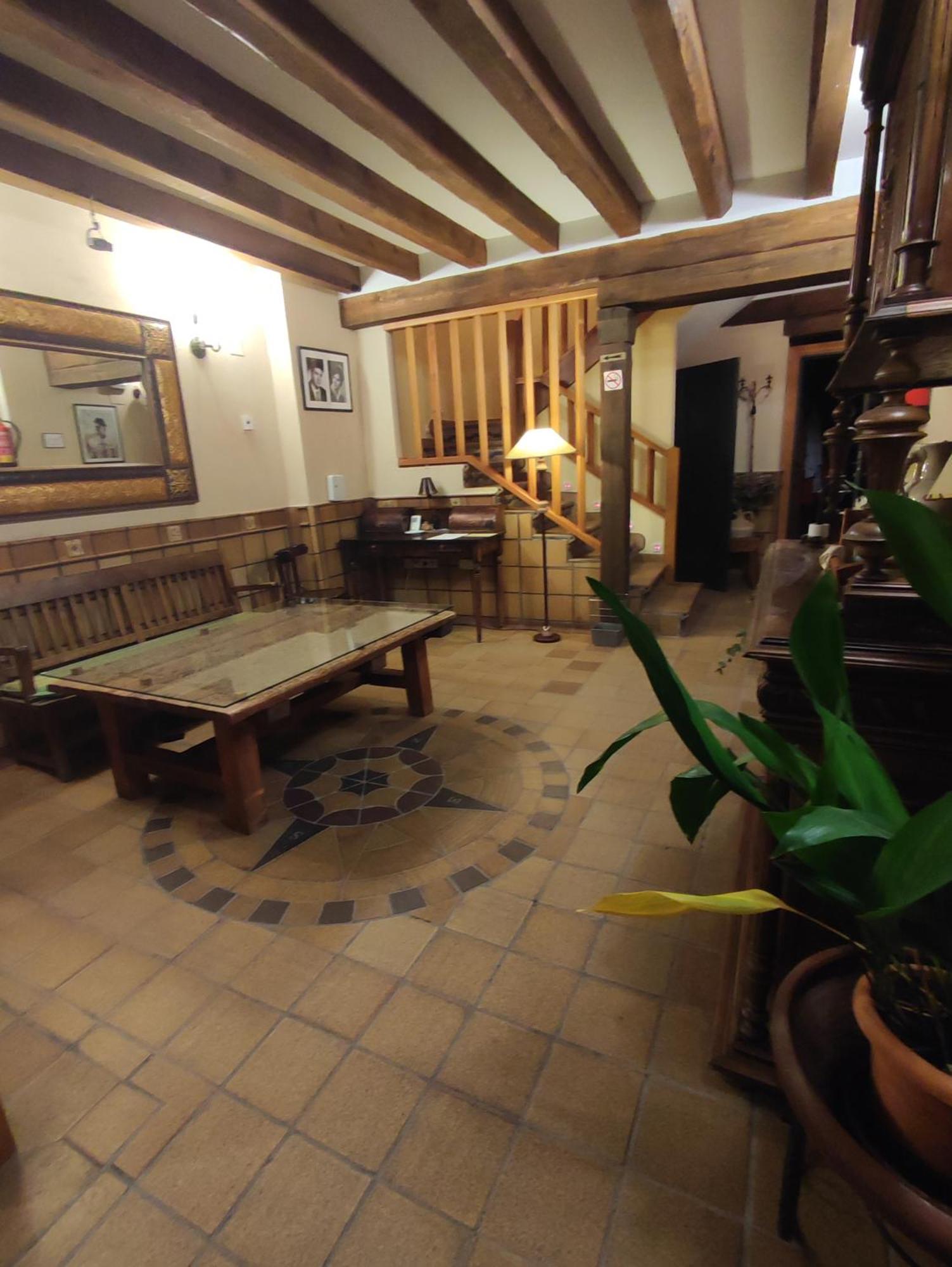 Hostal Posada La Panadera Sepulveda Bagian luar foto