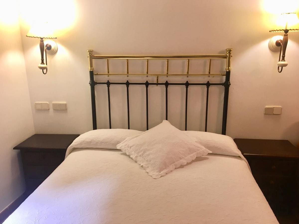 Hostal Posada La Panadera Sepulveda Bagian luar foto